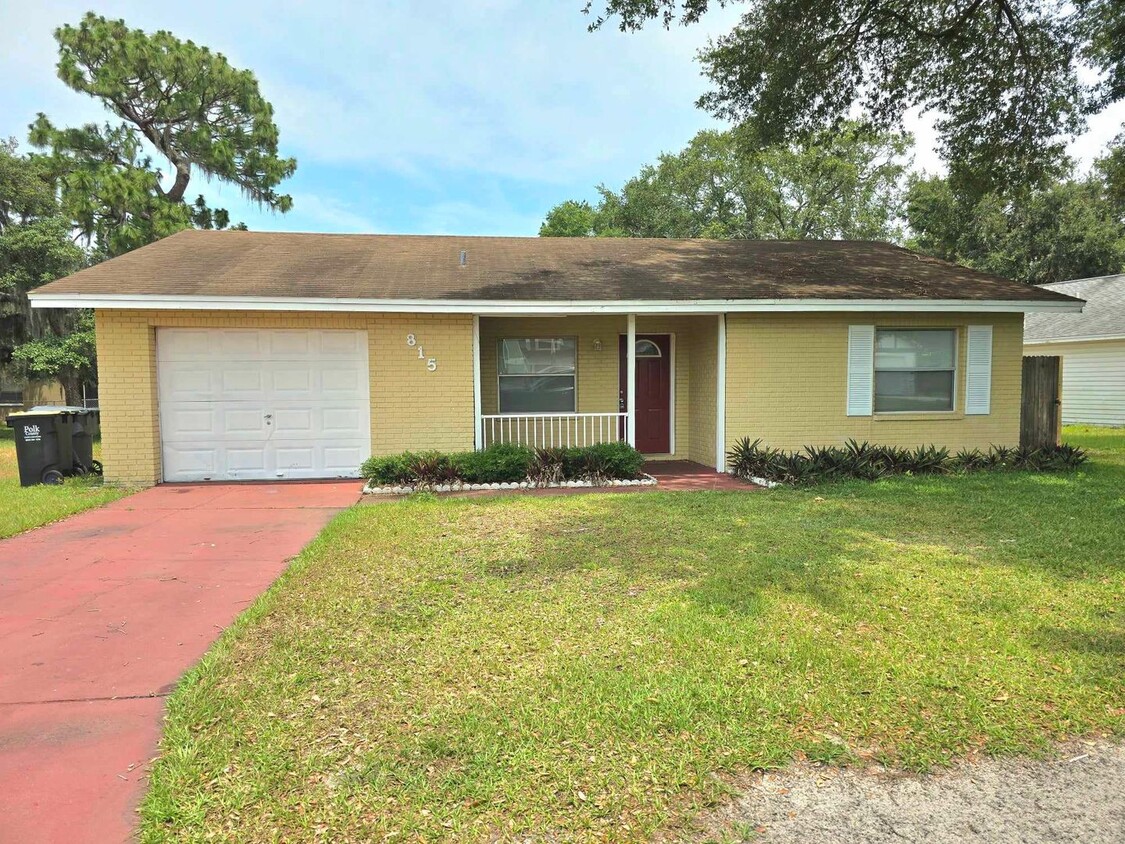 Primary Photo - 3 Bed/2 Bath for RENT in Winter Haven