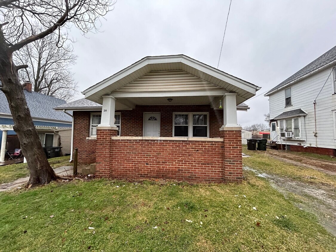 36 Schultz St, Danville, IL 61832 House Rental in Danville, IL