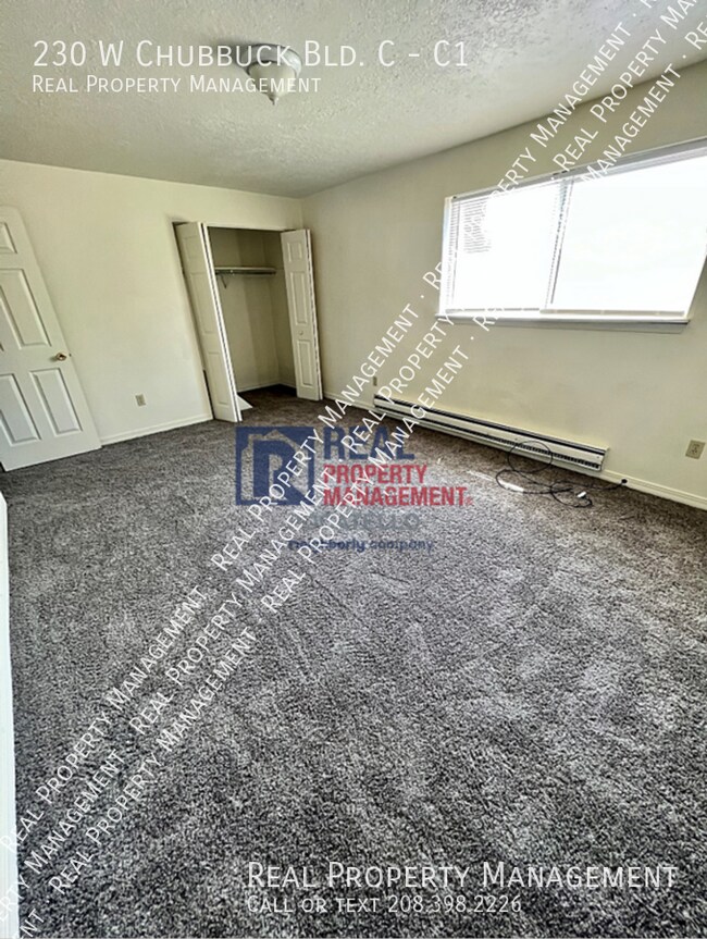 Foto del edificio - 230 W Chubbuck Rd