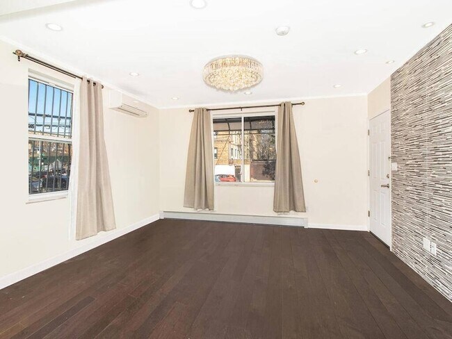 Foto del edificio - 1141 Pugsley Ave