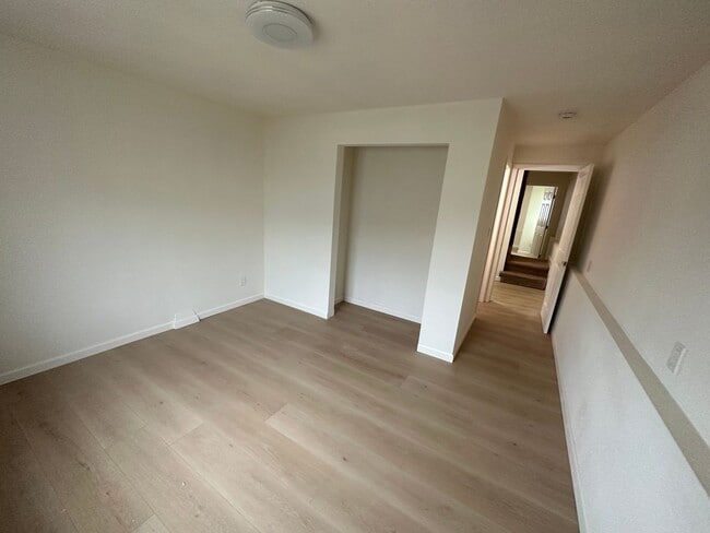 Photo - 12 Montebello Dr House