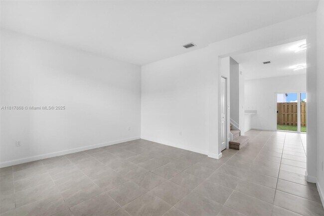 Foto del edificio - 2807 SE 26th Ave