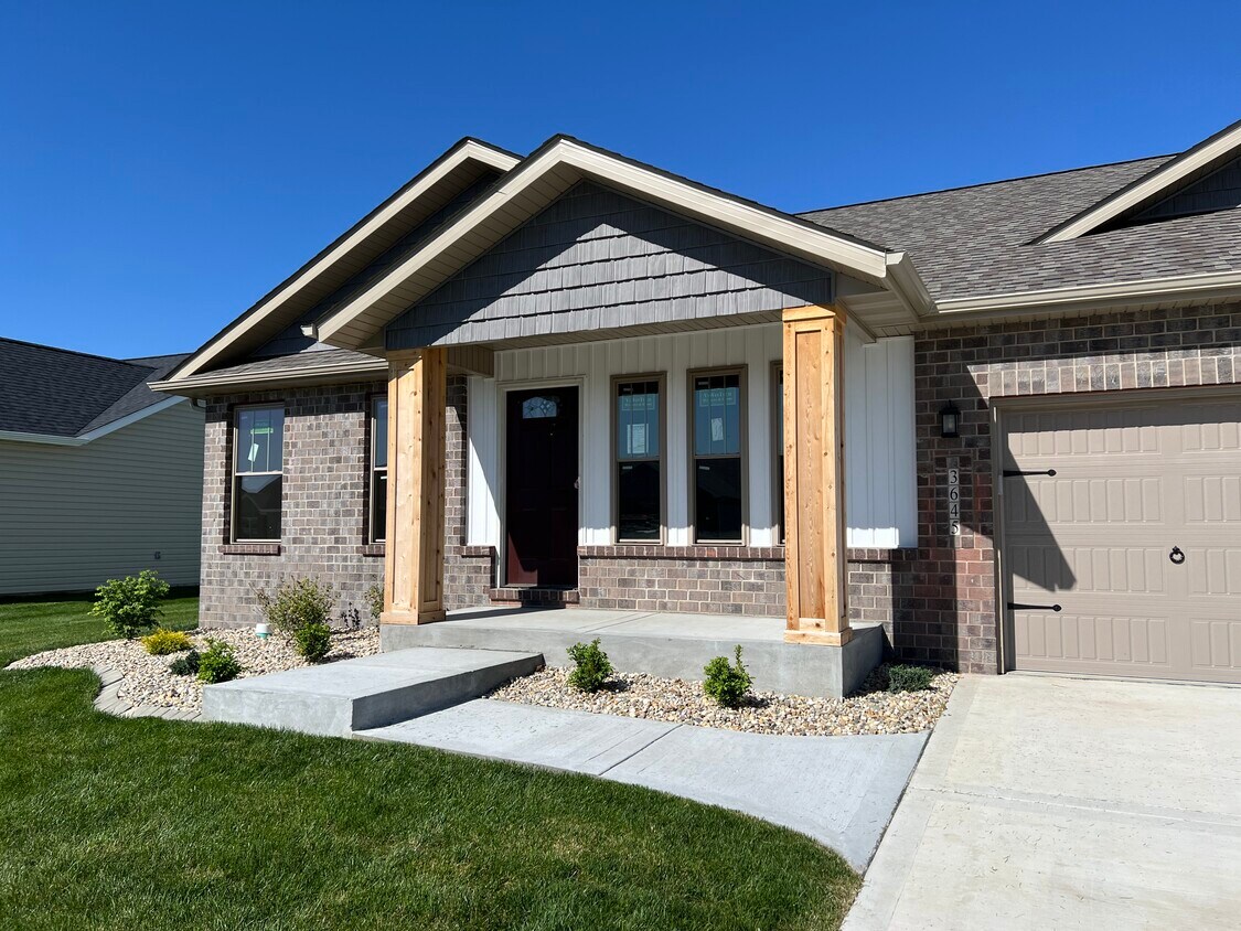 3645 Justine Drive, Pontoon Beach, IL 62040 House Rental in Pontoon