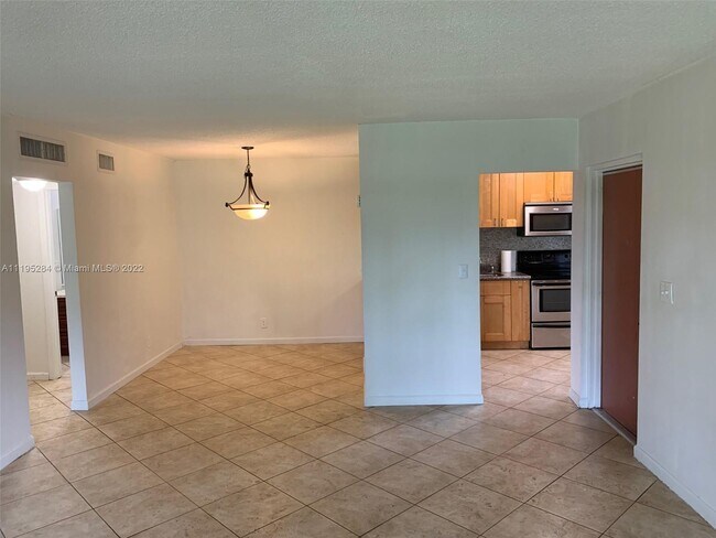 Building Photo - 4011 N University Dr