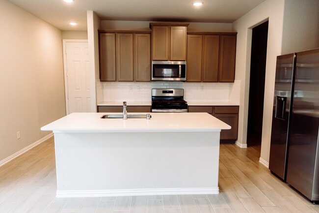 Building Photo - 27015 Bel Air Pt Ln