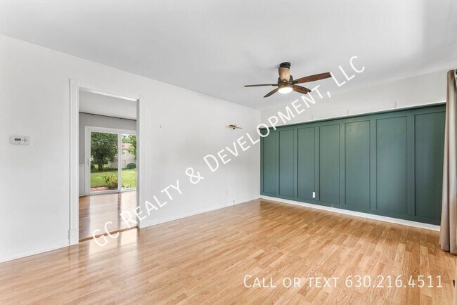 Building Photo - 710 Larsen Ave