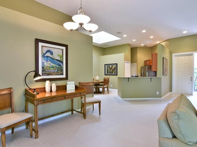 Building Photo - 7717 Azalea Ct