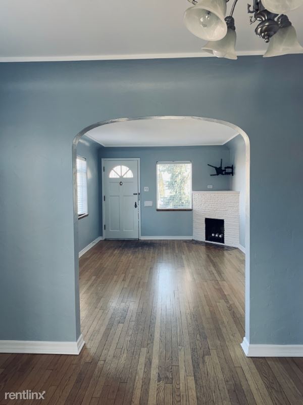 Building Photo - 2 br, 2 bath Townhome - 765 Forest St