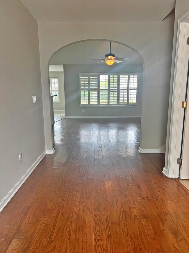 Foto del edificio - 145 Pickett Creek Ln