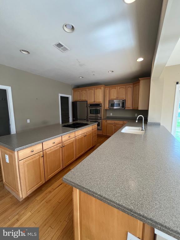 Foto del edificio - 2825 Mountain Laurel Dr