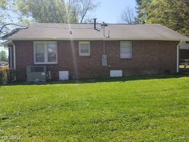 Foto del edificio - 2 br, 1 bath House - 109 Cleveland Avenue