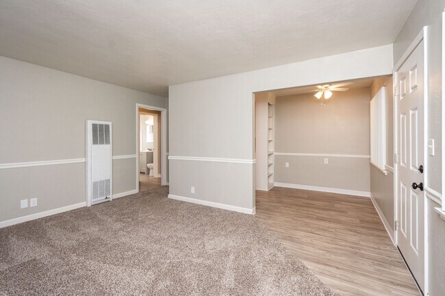 Foto del interior - McClatchy Hillside apartments