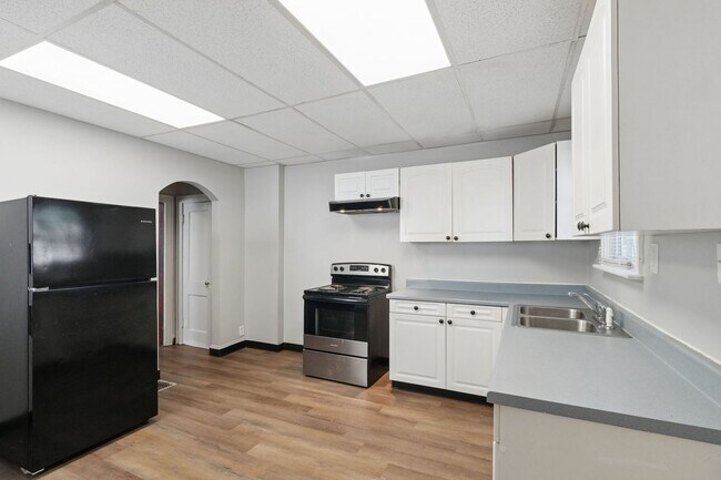 Building Photo - 41-43 N Huron Ave