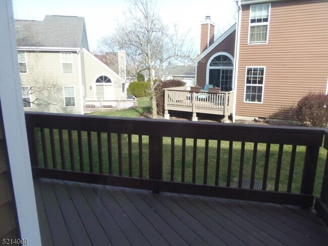 Building Photo - 261 De Rose Ct