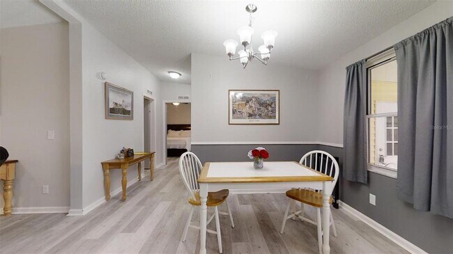 Foto del edificio - 1519 Hillcrest Dr