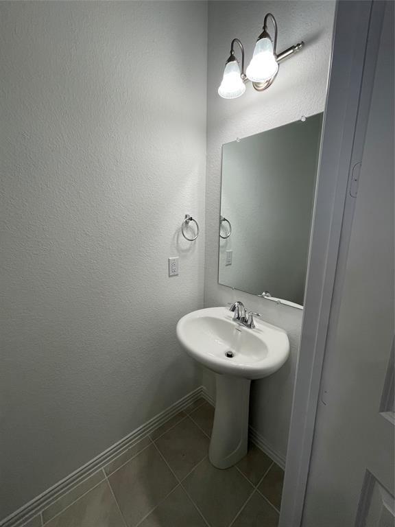 Foto del edificio - 9931 Tolbert St