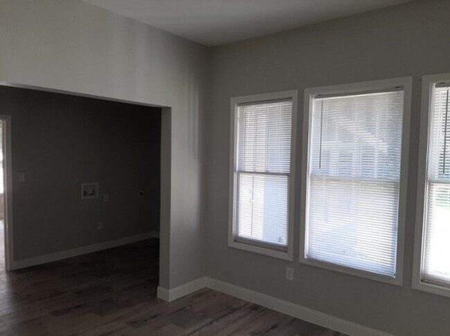 Foto del edificio - 835 S 14th St