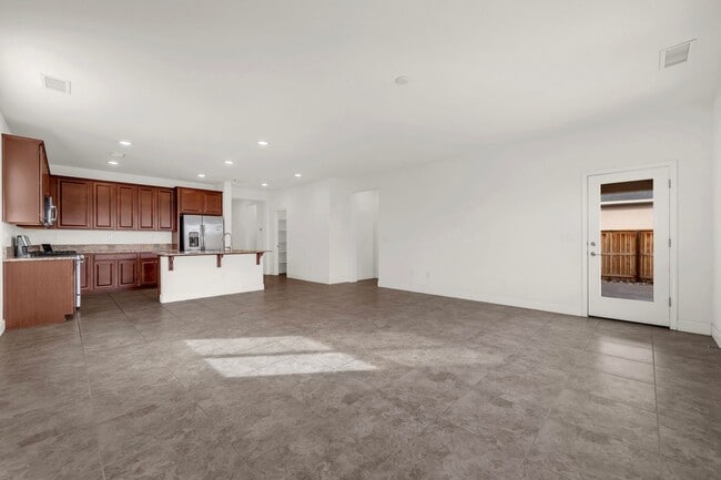 Foto del edificio - One Story Modern Home in Golden Valley