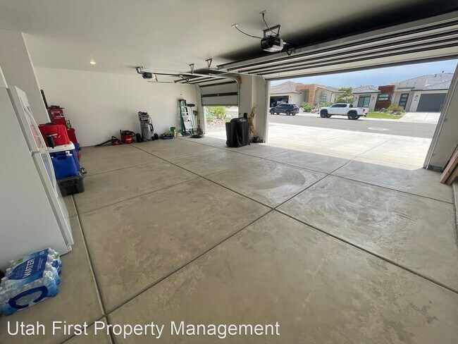 Foto del edificio - 4 br, 2.5 bath House - 3107 E Lavatera Dr