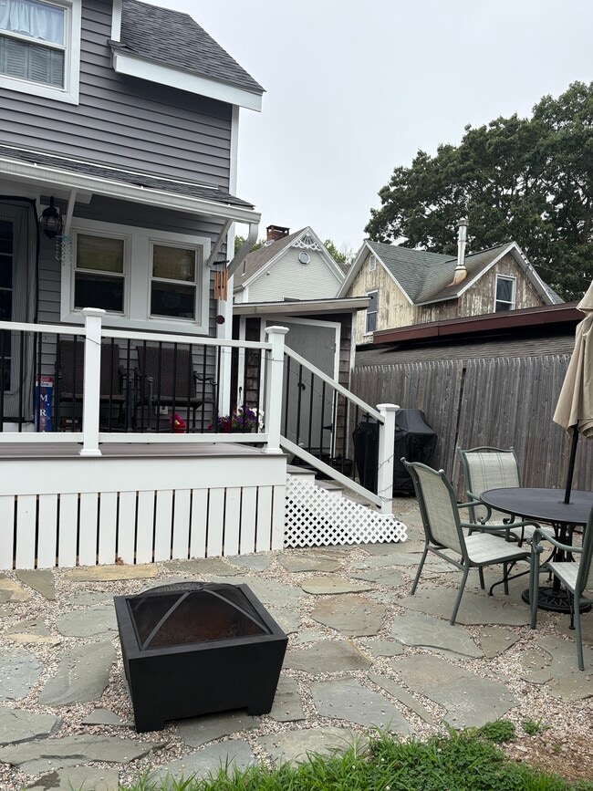 patio table, umbrella, fire pit, gas grill included - 17 S Pine St