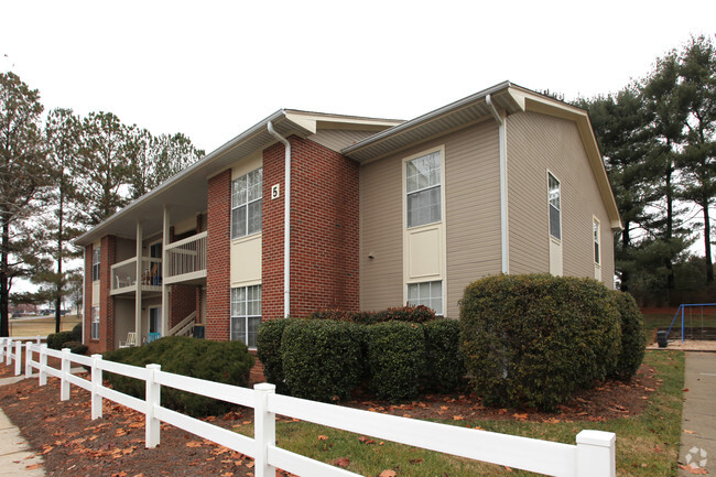 Building Photo - Ridgeway Apartments