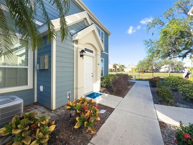 Building Photo - 5521 Rosehill Rd