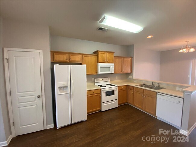 Building Photo - 13467 Calloway Glen Dr