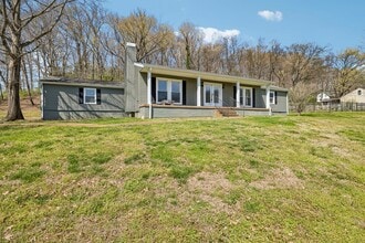 Building Photo - 715 High Point Ridge Rd