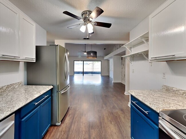 Foto del edificio - 1034 Beckstrom Dr