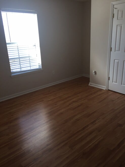 Building Photo - 808 South Edenbridge Way