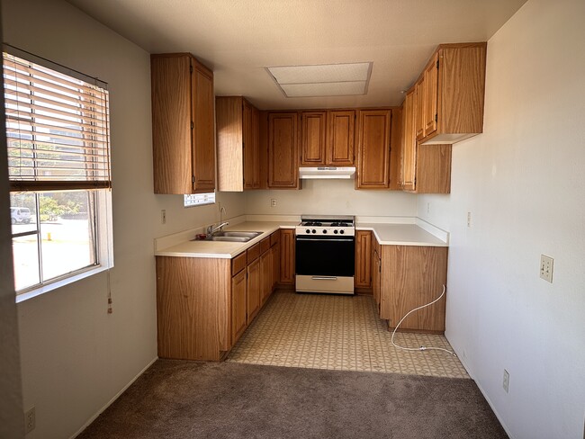Building Photo - 357 Roosevelt St