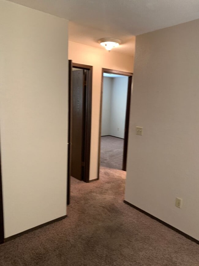 Foto del edificio - 405 3rd Ave SW