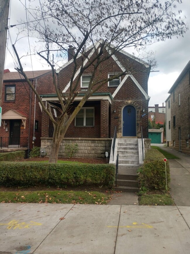 Photo - 239 40th Street House