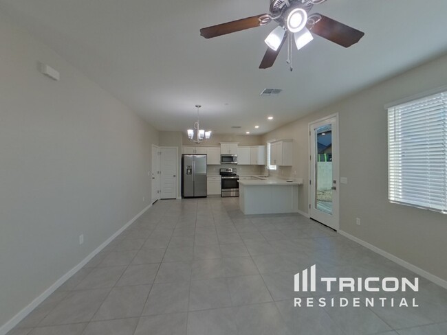 Foto del edificio - 4548 E Grandview St