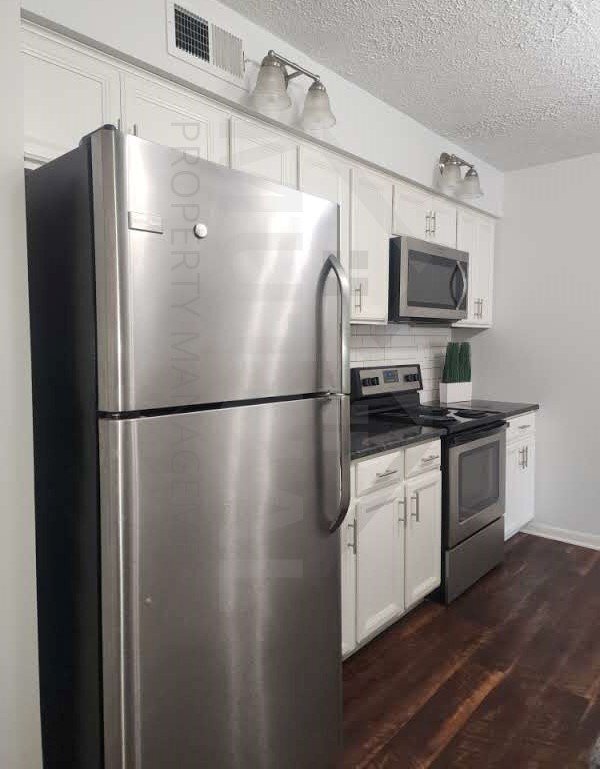 Foto del edificio - 33249 Fargo Street Apt #65, Livonia, MI 48...