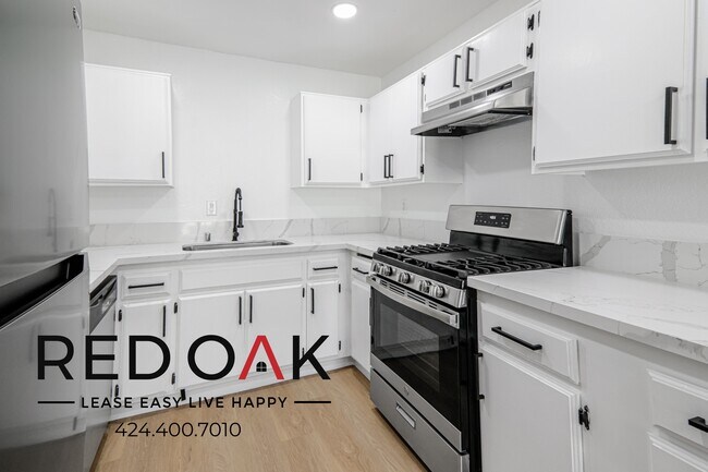 Foto del edificio - 7945 Lime Ave