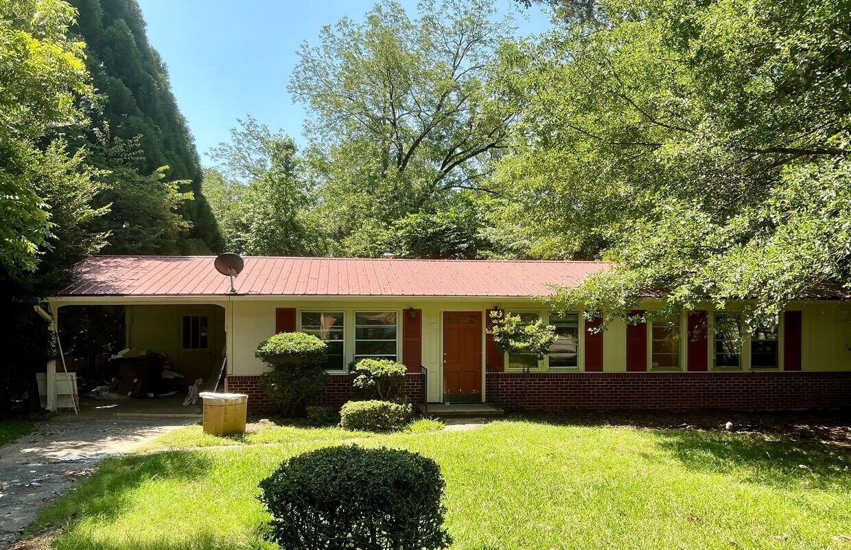 **COMING SOON! Beautiful Remodel In Progre... - **COMING SOON! Beautiful Remodel In Progre...