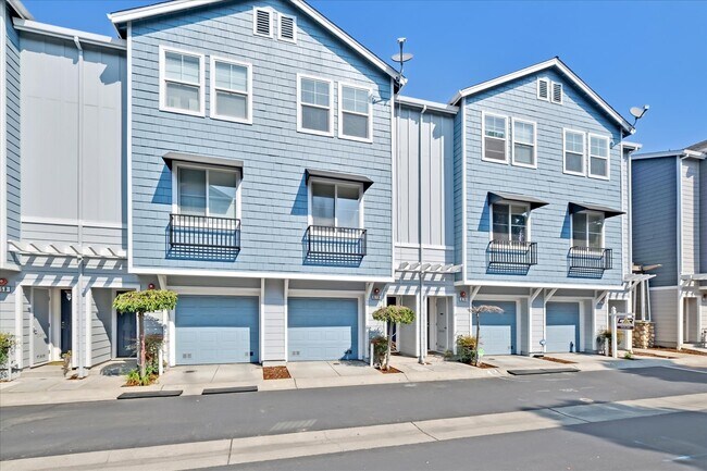 Building Photo - 670 Kingsford Way