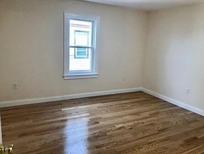 Foto del edificio - 553 Washington St