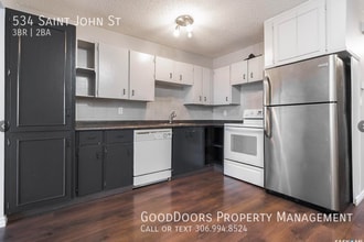 Building Photo - 534 St John St