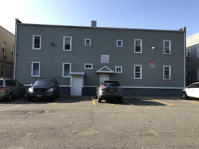 Building Photo - 252 E 1st Ave