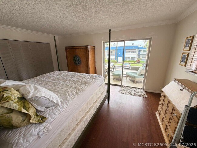 Foto del edificio - 569 Normandy Ln