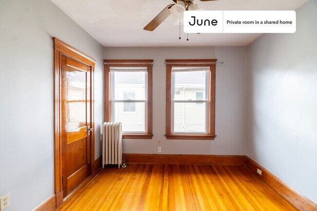 Foto del edificio - Room in Shared 5 bed/2 bath home