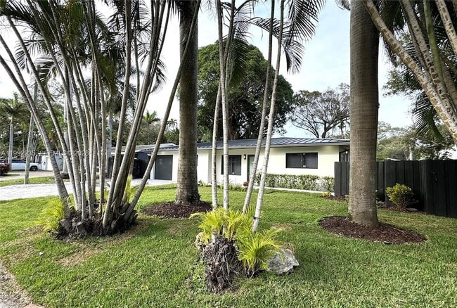 Photo - 1341 SW 10th St House