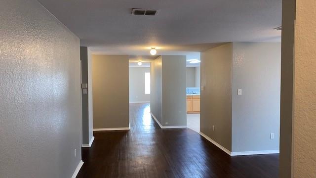Building Photo - 4937 Water Ridge Ln