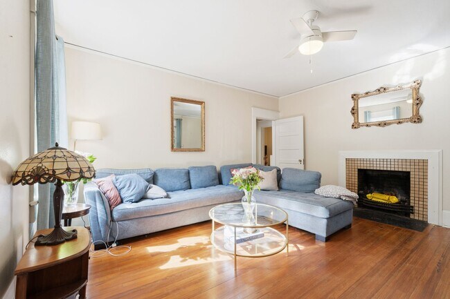Foto del edificio - Prime UNC Location – 2BR Home Across from UNC Public Health