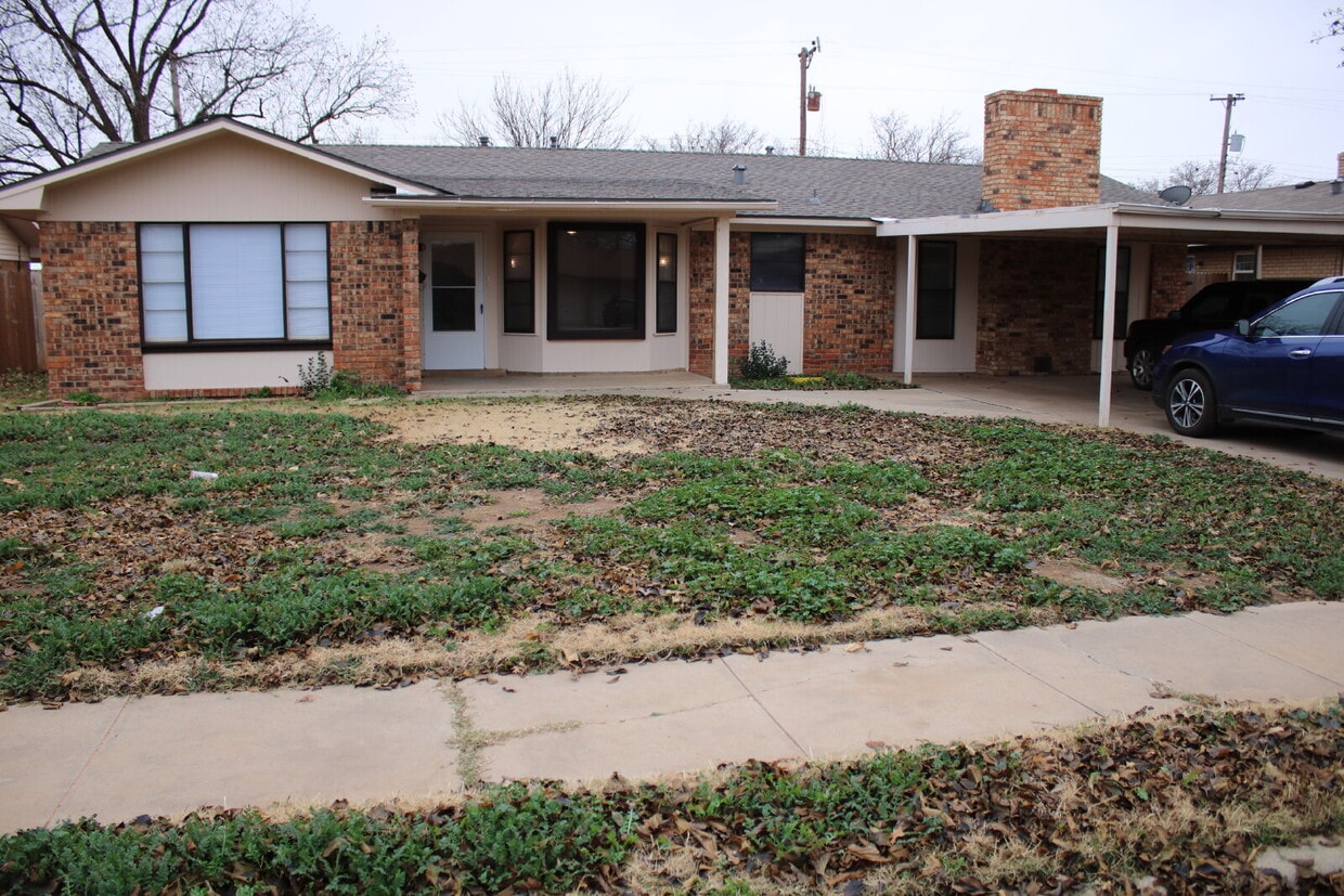 Primary Photo - Spacious Renovated Home