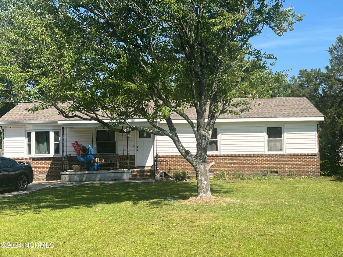 207 N Nunn St, Havelock, NC 28532 House Rental in Havelock, NC