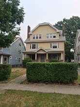 Building Photo - 3137 E Derbyshire Rd