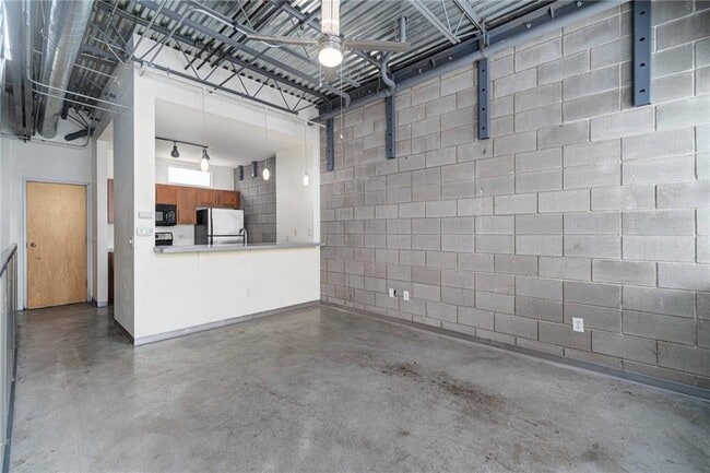 Building Photo - 4801 S Congress Ave